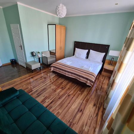 Aparthotel Katowice Buitenkant foto