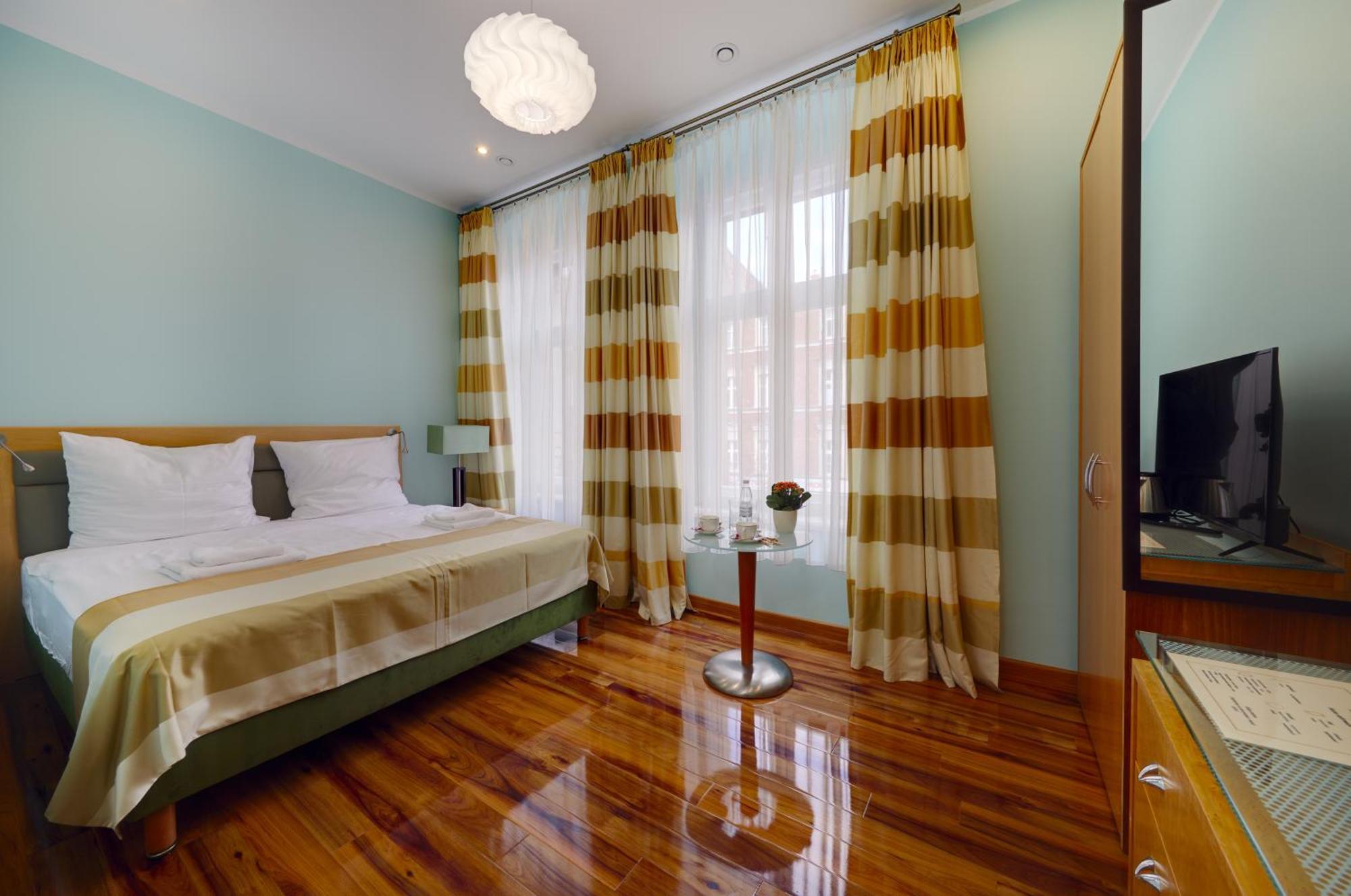 Aparthotel Katowice Buitenkant foto